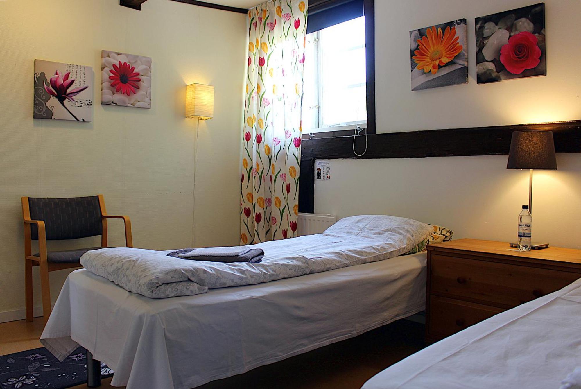 Twister 53 Hotel Sparreholm Buitenkant foto